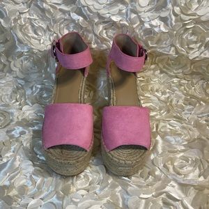 Marc Fisher espadrilles